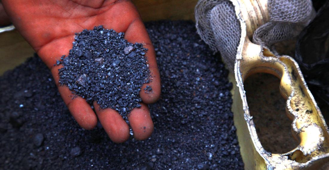 Exploitation illégale du coltan en RDC: Près de 4 milliards de dollars américains échappent au trésor public chaque année Exploitation illégale du coltan en RDC: Près de 4 milliards de dollars américains échappent au trésor public chaque année