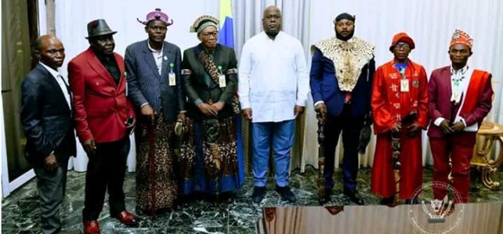 Félix Tshisekedi réunit les chefs traditionnels Teke et Yaka pour une résolution de la crise