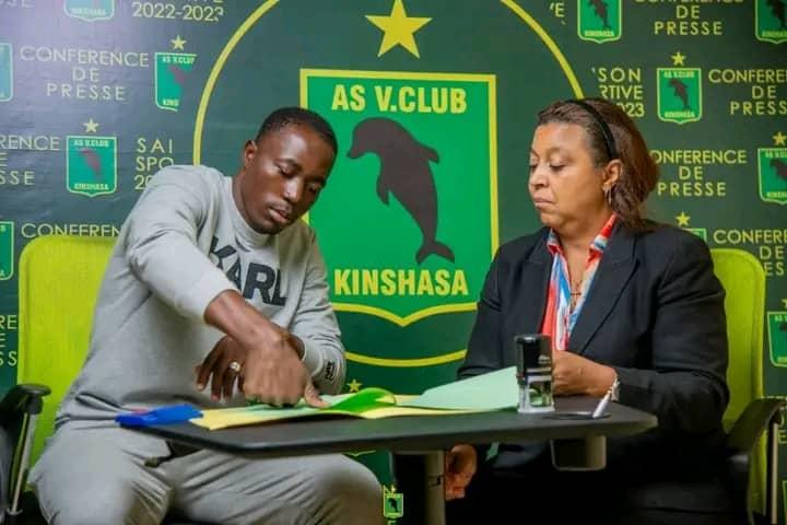 Mercato : l'attaquant Burkinabé, Kouma Dramane s'engage avec V.Club pour trois saisons
