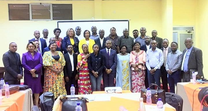 Loi sur la protection et la réparation des victimes des violences sexuelles : la Commission ad hoc Fonarev et des acteurs de la société civile peaufine le projet de décret sur les mesures d'application Loi sur la protection et la réparation des victimes des violences sexuelles : la Commission ad hoc Fonarev et des acteurs de la société civile peaufine le projet de décret sur les mesures d'application