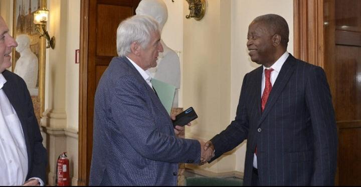 Elections : reçu au ministère des Affaires étrangères de la Belgique, Adolphe Muzito insiste sur la requalification du processus électoral Elections : reçu au ministère des Affaires étrangères de la Belgique, Adolphe Muzito insiste sur la requalification du processus électoral