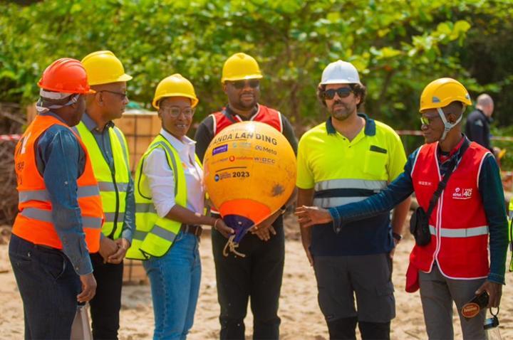 Orange RDC & Airtel Congo RDC au travers de leur co-entreprise Mawezi RDC SA a fait atterrir le câble sous-marin 2Africa en République Démocratique du Congo au large de Moanda Orange RDC & Airtel Congo RDC au travers de leur co-entreprise Mawezi RDC SA a fait atterrir le câble sous-marin 2Africa en République Démocratique du Congo au large de Moanda