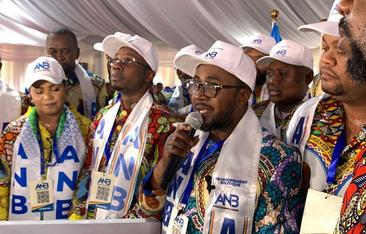 Présidentielle : Le regroupement politique ANB de Guy Loando désigne Félix Tshisekedi comme son candidat Présidentielle : Le regroupement politique ANB de Guy Loando désigne Félix Tshisekedi comme son candidat