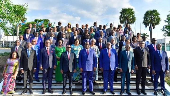 Gouvernement Sama Lukonde : Steve Mbikayi exige l’évaluation de l’apport politique de tous les ministres car le bilan de la coalition n’a pas été bien défendu Gouvernement Sama Lukonde : Steve Mbikayi exige l’évaluation de l’apport politique de tous les ministres car le bilan de la coalition n’a pas été bien défendu