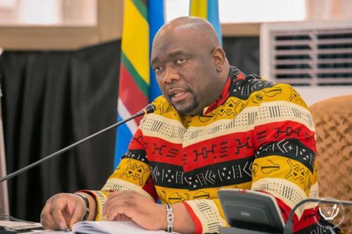 Guerre de l’Est : « Notre ligne n’a pas changé, nous ne négocierons pas avec le M23 », martèle Serge Tshibangu Guerre de l’Est : « Notre ligne n’a pas changé, nous ne négocierons pas avec le M23 », martèle Serge Tshibangu