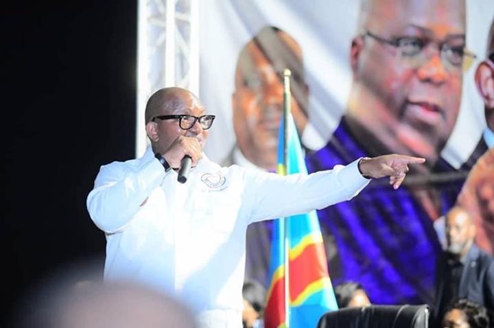 Haut-Uele : Sama Lukonde aborde plusieurs hauts faits de Felix Tshisekedi lors du meeting à Isiro Haut-Uele : Sama Lukonde aborde plusieurs hauts faits de Felix Tshisekedi lors du meeting à Isiro