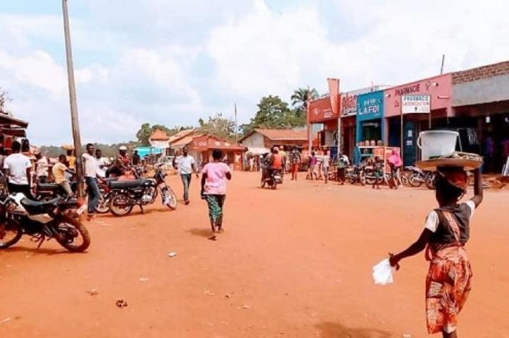 Sud-Ubangi : la notabilité appelle les candidats et la population à la tolérance et solidarité pour des élections apaisées Sud-Ubangi : la notabilité appelle les candidats et la population à la tolérance et solidarité pour des élections apaisées