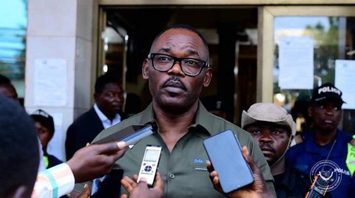 Échauffourées à Mbuji-Mayi : le commandant de la 21ème région militaire déclare la guerre aux jeunes délinquants et à leurs protecteurs politiques Échauffourées à Mbuji-Mayi : le commandant de la 21ème région militaire déclare la guerre aux jeunes délinquants et à leurs protecteurs politiques