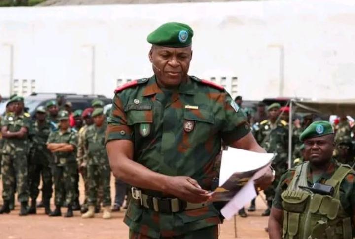 FARDC : Deux régions militaires confiées au général Fall Sikable pour la réorganisation des unités FARDC : Deux régions militaires confiées au général Fall Sikable pour la réorganisation des unités