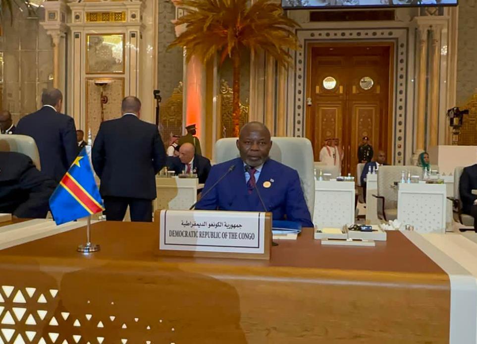 Kamerhe demande aux leaders saoudiens d’user de leur influence auprès de l’Ouganda et du Rwanda pour que la paix revienne en RDC Kamerhe demande aux leaders saoudiens d’user de leur influence auprès de l’Ouganda et du Rwanda pour que la paix revienne en RDC