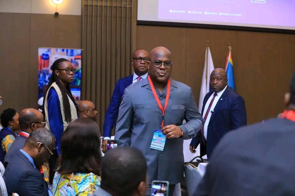 Processus électoral : le président Félix Tshisekedi appelle la CENI à sanctionner sévèrement ses agents impliqués dans de monnayage des duplicatas Processus électoral : le président Félix Tshisekedi appelle la CENI à sanctionner sévèrement ses agents impliqués dans de monnayage des duplicatas