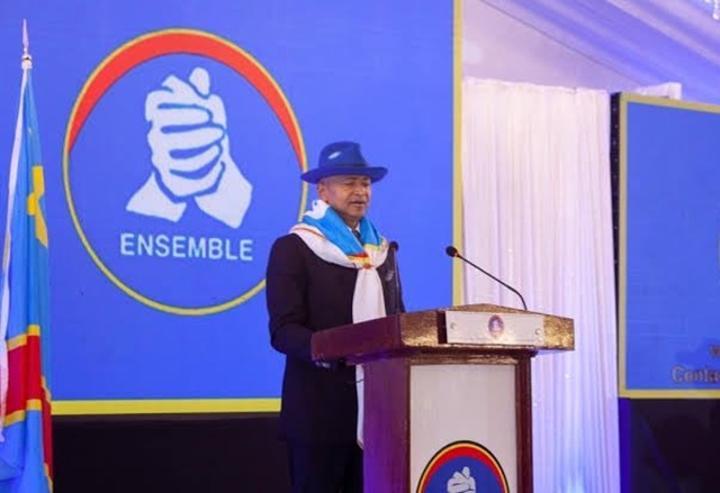 Dans son programme quinquennal chiffré à 145 milliards USD, Moïse Katumbi s'engage à rétablir l'intégrité du territoire grâce à une armée totalement valorisée ! Dans son programme quinquennal chiffré à 145 milliards USD, Moïse Katumbi s'engage à rétablir l'intégrité du territoire grâce à une armée totalement valorisée !
