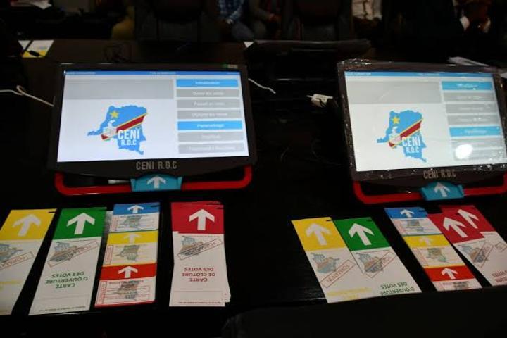 Élections : la CENI teste ses « machines à voter » Élections : la CENI teste ses « machines à voter »