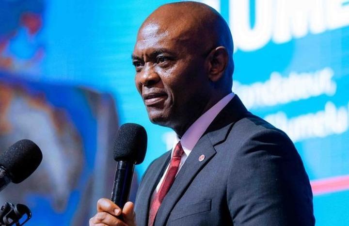 Succès à travers l'Afrique : l’accompagnement de UBA RDC reconnu par le Président Felix Antoine Tshisekedi Succès à travers l'Afrique : l’accompagnement de UBA RDC reconnu par le Président Felix Antoine Tshisekedi