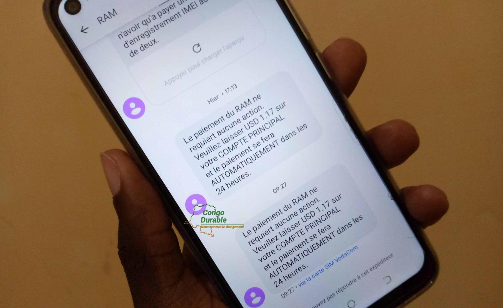 La société civile exige le remboursement de la taxe RAM prélevée aux détenteurs de téléphones La société civile exige le remboursement de la taxe RAM prélevée aux détenteurs de téléphones