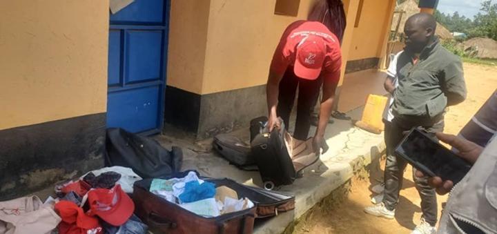 Ituri : pillés par des miliciens de la CODECO à Djugu, des biens des humanitaires restitués Ituri : pillés par des miliciens de la CODECO à Djugu, des biens des humanitaires restitués