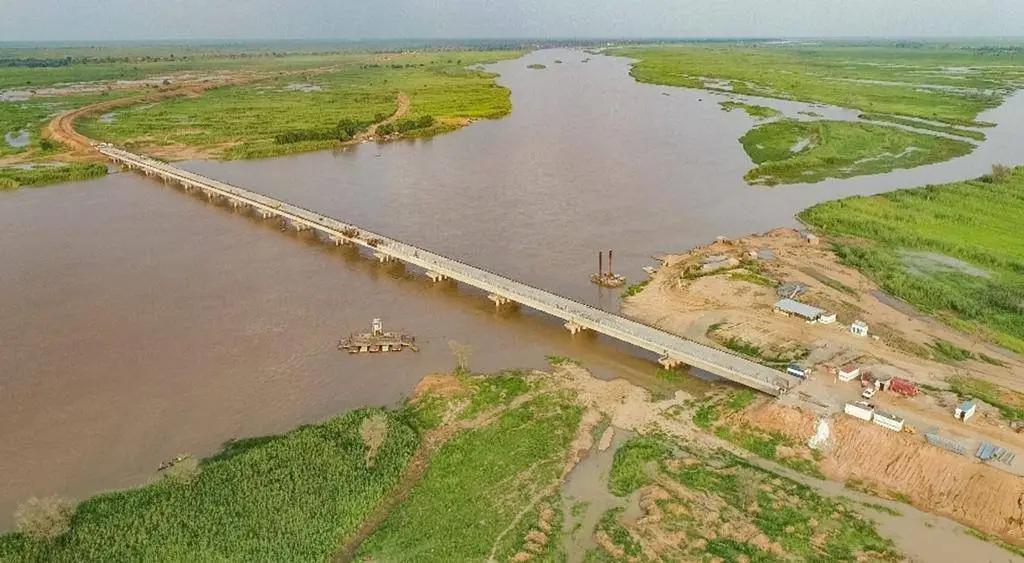 Cameroun : Les travaux du pont sur le fleuve Logone sont réalisés à 62% Cameroun : Les travaux du pont sur le fleuve Logone sont réalisés à 62%