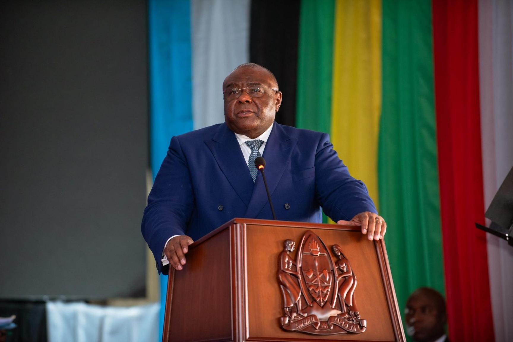 Sommet d’Arusha : “La RDC est en guerre, alors qu’elle organise les élections, elle compte sur le soutien de l’EAC pour permettre aux déplacés de regagner leurs territoires” (Bemba) Sommet d’Arusha : “La RDC est en guerre, alors qu’elle organise les élections, elle compte sur le soutien de l’EAC pour permettre aux déplacés de regagner leurs territoires” (Bemba)