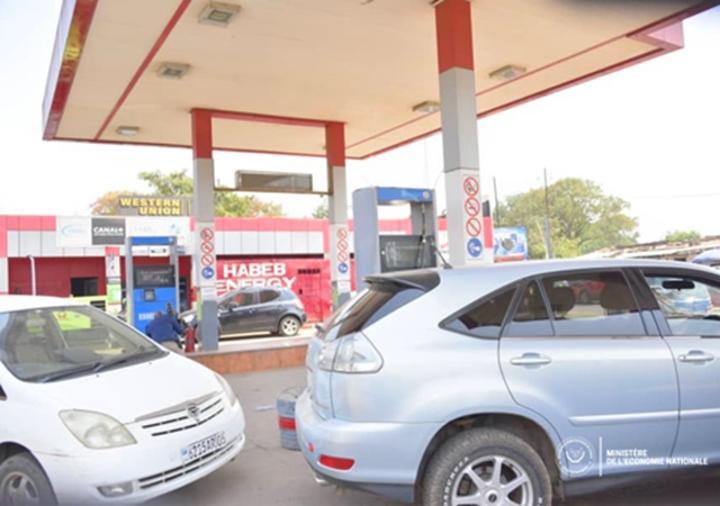 Kinshasa : pénurie de carburants dans des stations-service Kinshasa : pénurie de carburants dans des stations-service