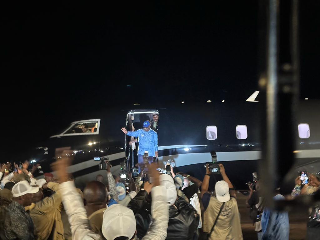Présidentielle 2023 : Félix Tshisekedi déjà à Lubumbashi pour sa campagne électorale Présidentielle 2023 : Félix Tshisekedi déjà à Lubumbashi pour sa campagne électorale