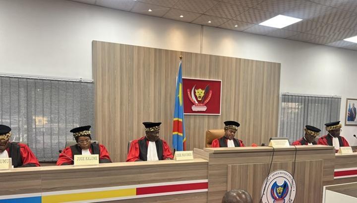 Élections : la Cour constitutionnelle doit se prononcer ce vendredi sur l’éventualité d’un report des élections Élections : la Cour constitutionnelle doit se prononcer ce vendredi sur l’éventualité d’un report des élections