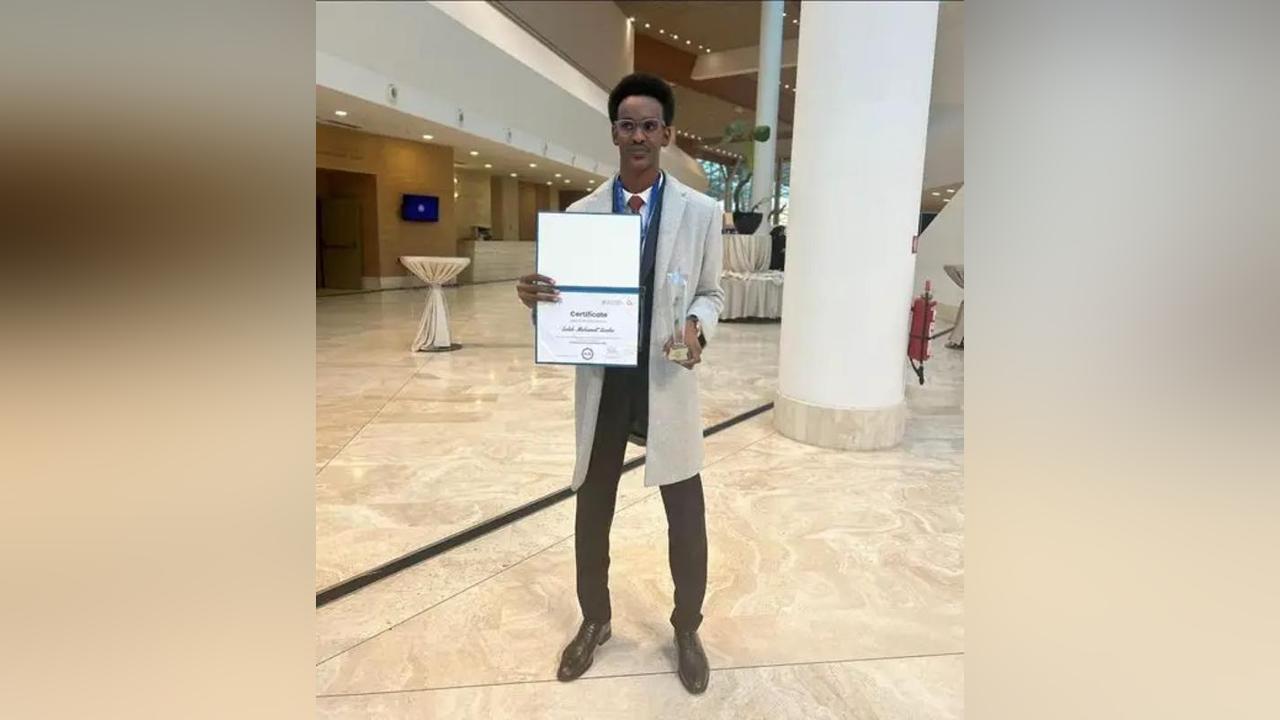 Le Tchadien Saleh Mahamat Issaka remporte le prix de meilleure startup Africaine Le Tchadien Saleh Mahamat Issaka remporte le prix de meilleure startup Africaine