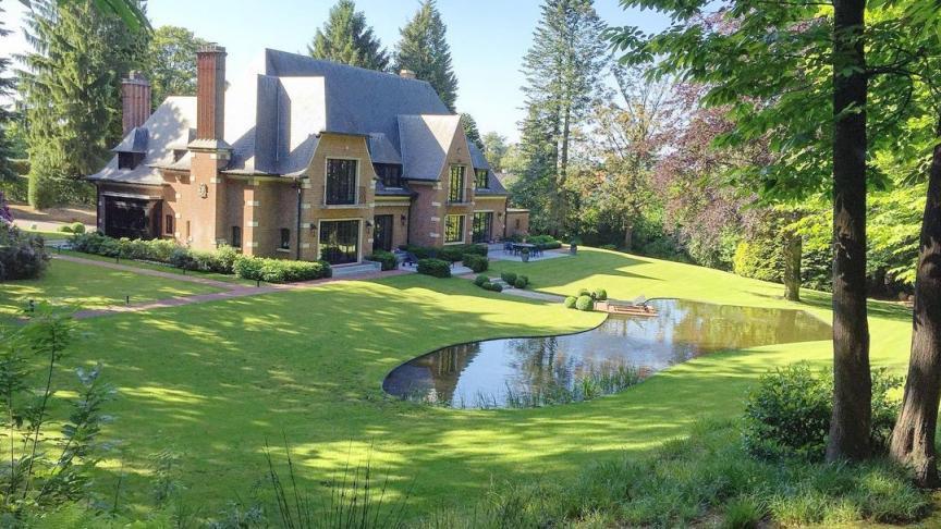 Affaire villa luxueuse à Uccle/Bruxelles : « le couple présidentiel Tshisekedi est seulement locataire » ! (Tina Salama) Affaire villa luxueuse à Uccle/Bruxelles : « le couple présidentiel Tshisekedi est seulement locataire » ! (Tina Salama)