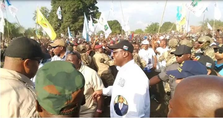 Campagne électorale à Bandundu : comme à Mbandaka, Felix Tshisekedi promet encore la construction d’une université moderne Campagne électorale à Bandundu : comme à Mbandaka, Felix Tshisekedi promet encore la construction d’une université moderne