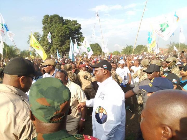 Kwilu/campagne électorale : la réhabilitation de la route Bandundu-Mongata au cœur des priorités de Félix Tshisekedi Kwilu/campagne électorale : la réhabilitation de la route Bandundu-Mongata au cœur des priorités de Félix Tshisekedi
