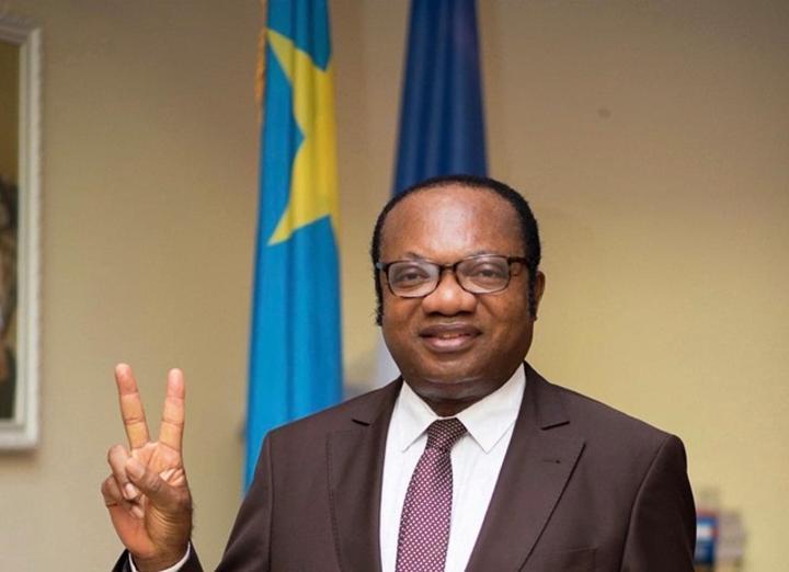 Élections 2023 : Noël Tshiani plébiscite F. Tshisekedi avant le mot final de la CENI Élections 2023 : Noël Tshiani plébiscite F. Tshisekedi avant le mot final de la CENI