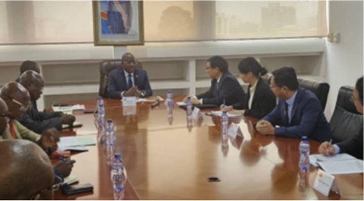 La RDC et la Chine PossèDent des Procédures Capables de Régler des ProblèMes(Christophe Lutundula) La RDC et la Chine PossèDent des Procédures Capables de Régler des ProblèMes(Christophe Lutundula)
