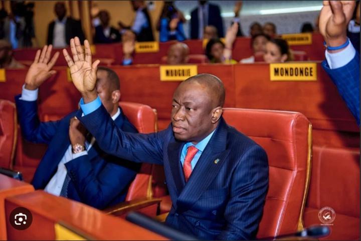 Élection du bureau définitif au sénat : Augustin Kabuya très inquiet des agendas cachés au sein de l'Union sacrée Élection du bureau définitif au sénat : Augustin Kabuya très inquiet des agendas cachés au sein de l'Union sacrée