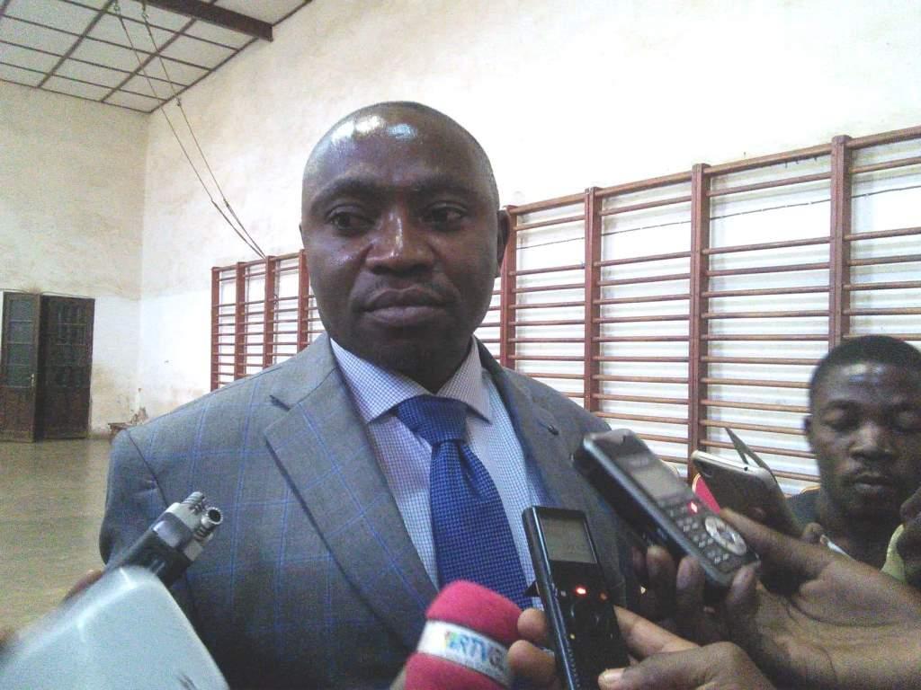 Le Professeur Philippe Kaganda dénonce la suspension des professeurs à l’UNIKIN après avoir remis une toge à leur collègue Vital Kamerhe ! Le Professeur Philippe Kaganda dénonce la suspension des professeurs à l’UNIKIN après avoir remis une toge à leur collègue Vital Kamerhe !