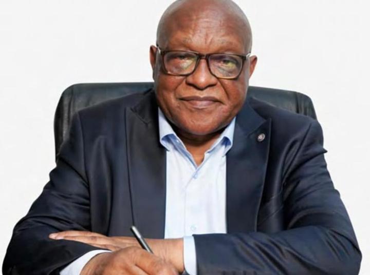 Assemblée nationale-Affaire 5000 USD de salaire : Assemblée nationale-Affaire 5000 USD de salaire :