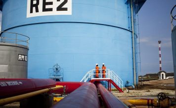 Pétrole : en Afrique, les petits traders deviendront-ils grands ? Pétrole : en Afrique, les petits traders deviendront-ils grands ?