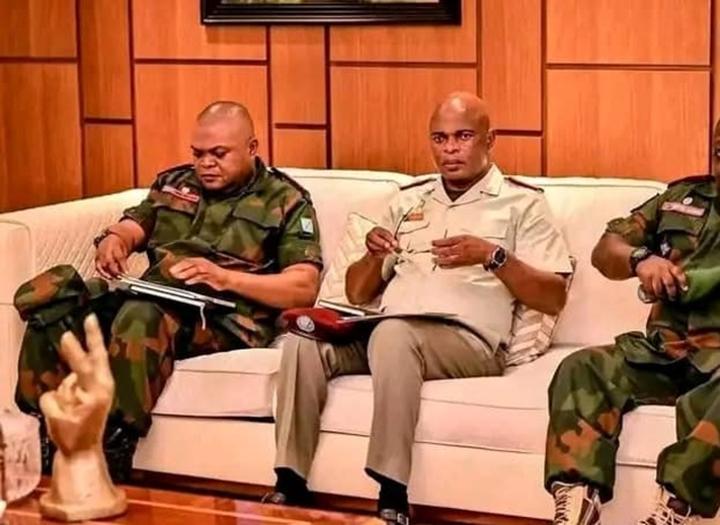 Trois Généraux Écartés Pour Soupçons De Subversion Trois Généraux Écartés Pour Soupçons De Subversion