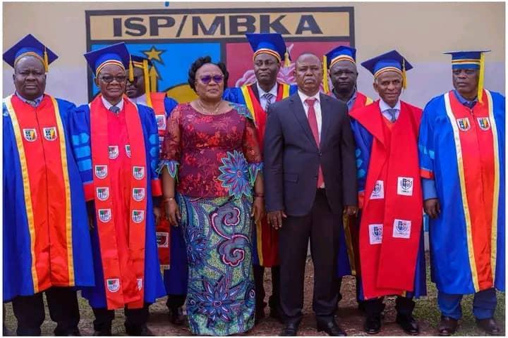 ÉQuateur: Construction D'Une Université Moderne À Mbandaka ÉQuateur: Construction D'Une Université Moderne À Mbandaka