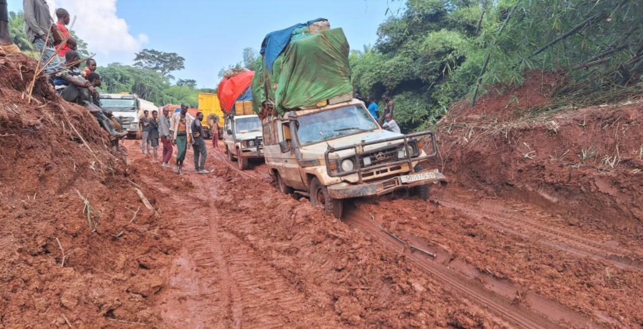 Tshopo: Calvaire sur l'Axe Bafwasende PK 49-59 Tshopo: Calvaire sur l'Axe Bafwasende PK 49-59