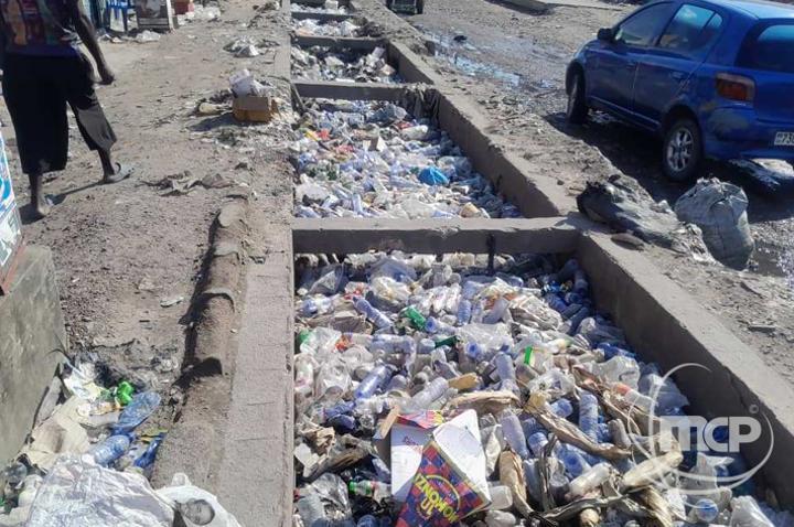 Insalubrité à Kinshasa et Responsabilité des Habitants Insalubrité à Kinshasa et Responsabilité des Habitants