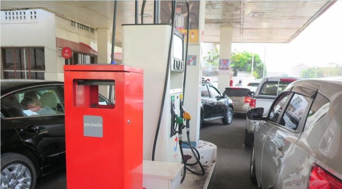 Gouvernement Révise À La Baisse Les Prix Des Carburants Gouvernement Révise À La Baisse Les Prix Des Carburants