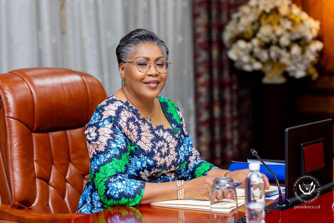 Recensement de la Population à 188,47 Millions de Dollars Recensement de la Population à 188,47 Millions de Dollars