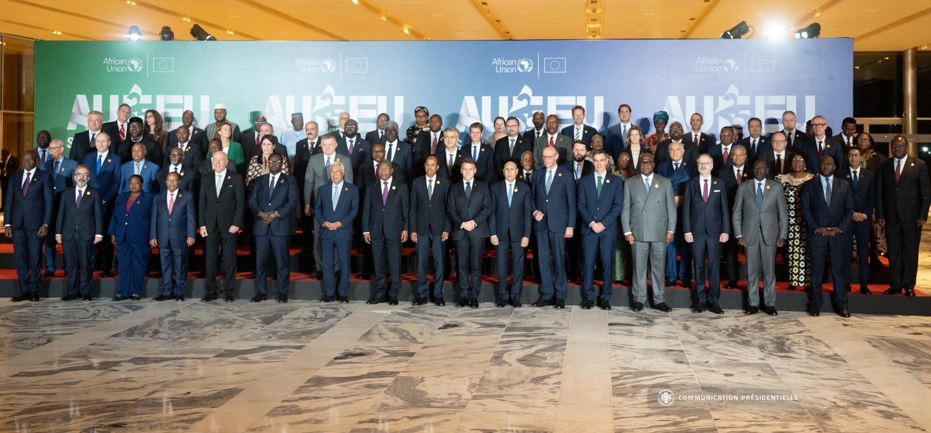 Sommet UE-UA à Luanda: Énergie verte et fiasco Sommet UE-UA à Luanda: Énergie verte et fiasco