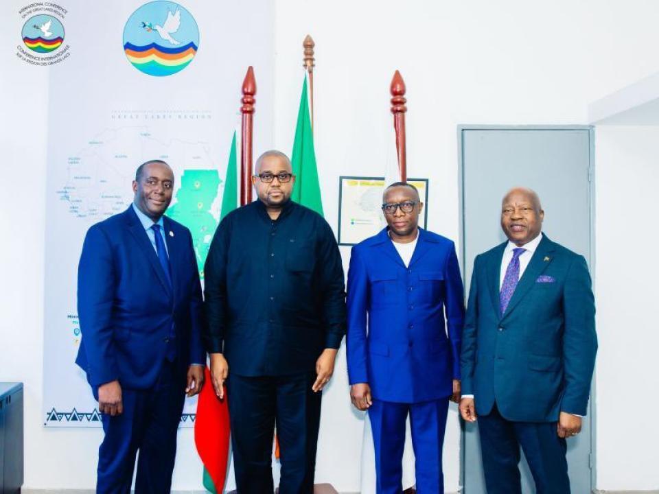 Bujumbura: Anzuluni Supervise Passation de Pouvoir Bujumbura: Anzuluni Supervise Passation de Pouvoir