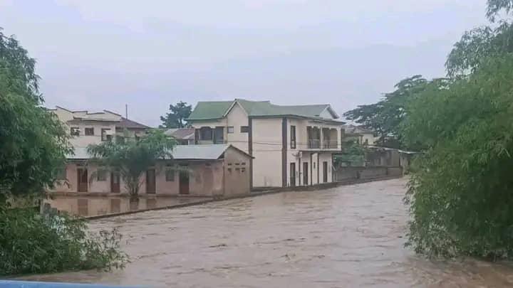 Huit Disparus Après Pluie Diluvienne à Boma Huit Disparus Après Pluie Diluvienne à Boma