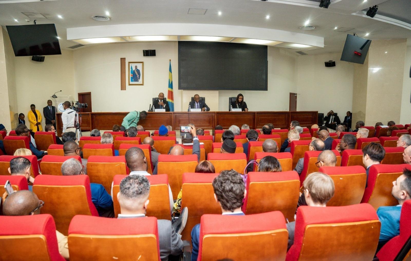 Occupation d'Uvira: La bataille pour le Sud-Kivu continue Occupation d'Uvira: La bataille pour le Sud-Kivu continue