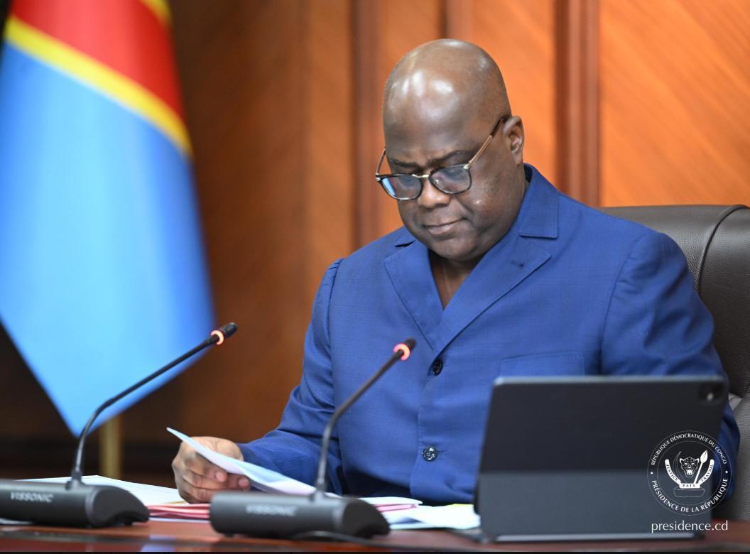 Crise à l'Est: Appel à un Dialogue Inclusif Crise à l'Est: Appel à un Dialogue Inclusif