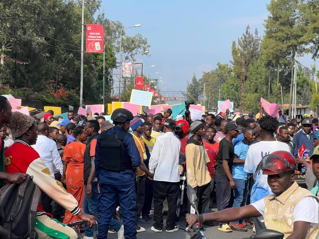 Gouvernement Condamne Marches Forcées par M23 Gouvernement Condamne Marches Forcées par M23