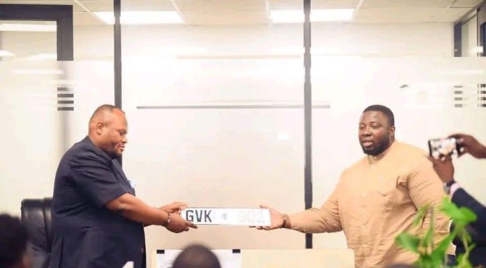 DGI Lance Nouvelle Plaque Minéralogique Sécurisée DGI Lance Nouvelle Plaque Minéralogique Sécurisée