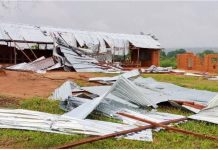 Sud-Ubangi: 300 familles sans abri après pluie à Kungu Sud-Ubangi: 300 familles sans abri après pluie à Kungu