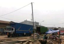 Kisangani: Camions Stationnés, Gouvernance Urbaine En Panne Kisangani: Camions Stationnés, Gouvernance Urbaine En Panne